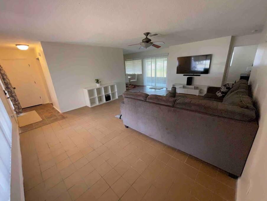 Lakeside Retreat - 3 Bedroom, 2 Bathroom House By The Lake Lakeland Eksteriør bilde